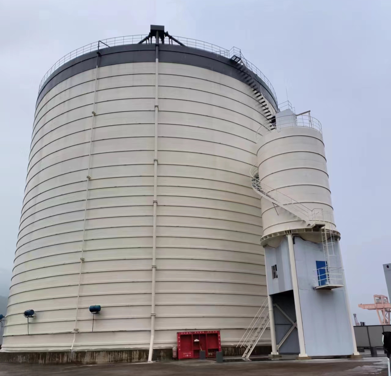 前海街道10万吨水泥钢板库